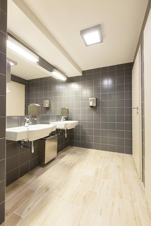 Inwest Osrodek Szkoleniowo-Wypoczynkowy Otel Smardzewice Dış mekan fotoğraf