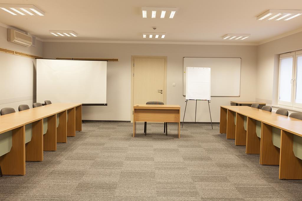Inwest Osrodek Szkoleniowo-Wypoczynkowy Otel Smardzewice Dış mekan fotoğraf